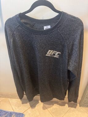 UFC Gray/Black Crewneck Sweatshirt